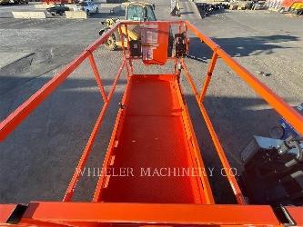 JLG R4045