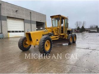 John Deere 570