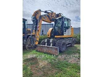 Liebherr A913