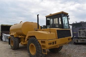 JCB 712