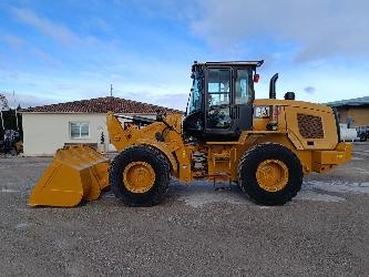 CAT 930M