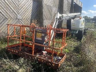 JLG 600AJ