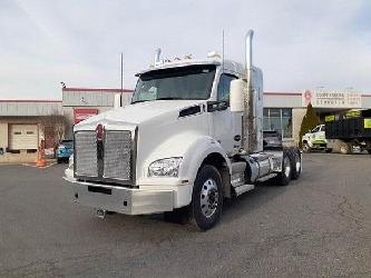 Kenworth T880