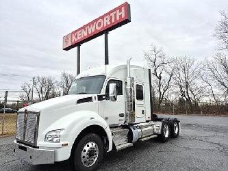 Kenworth T880