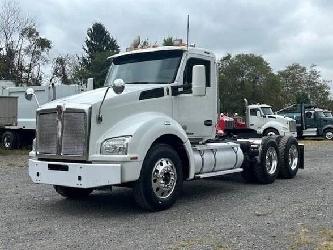 Kenworth T880