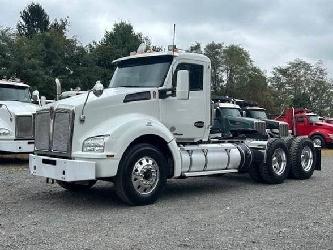 Kenworth T880