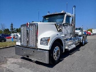 Kenworth W990