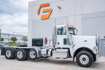 Peterbilt 389