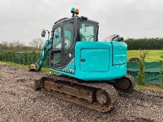 Kobelco Sk75