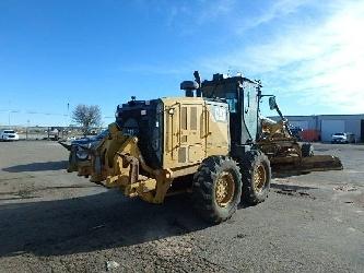 CAT 140 M 2
