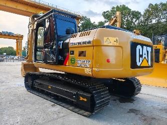CAT 320 D2