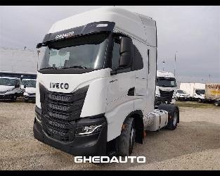 Iveco AS440S48