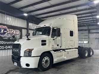 Mack AN64T