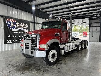 Mack GU713