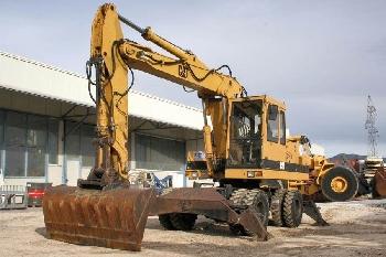 CAT 214B