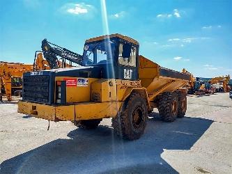 CAT D250E