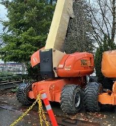 JLG 800AJ