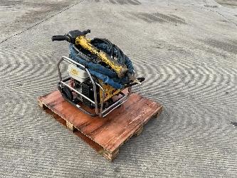 JCB Beaver Pack