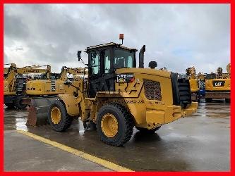 CAT 930M