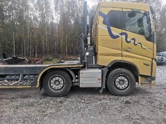 Volvo 750