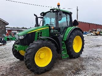 John Deere 6090M