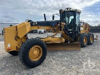 CAT 12M