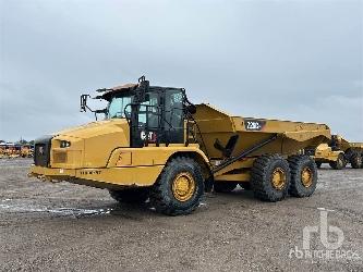 CAT 725