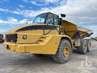 CAT 735