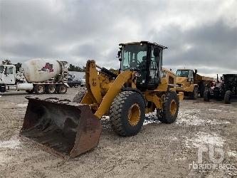 CAT 924K