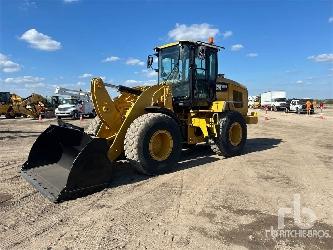 CAT 926M