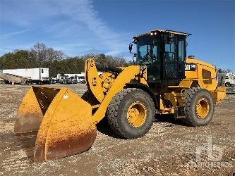 CAT 930M