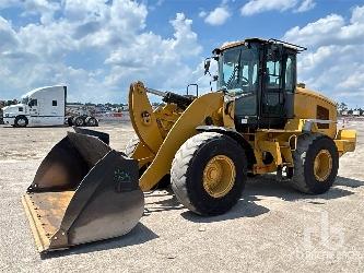 CAT 938M