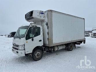 Hino 195