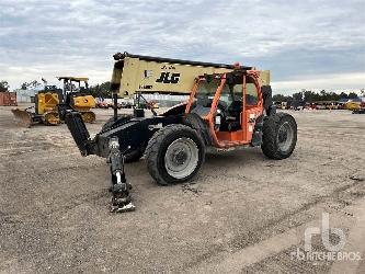 JLG 1055