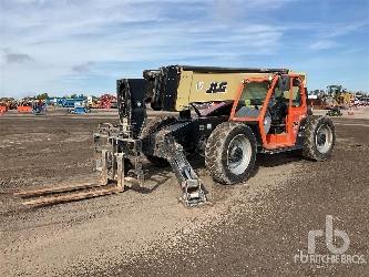 JLG 1055