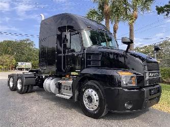 Mack AN64T