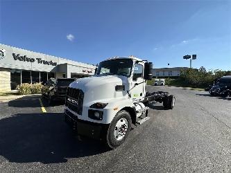 Mack MD6 42R