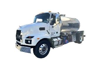 Mack MD7 42R