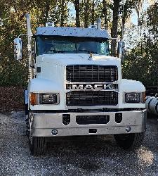 Mack PI64T