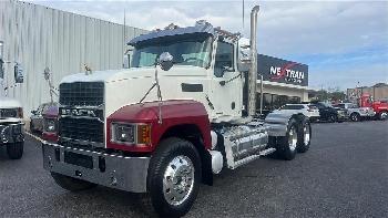 Mack PI64T