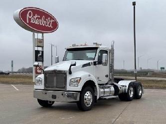 Kenworth T880