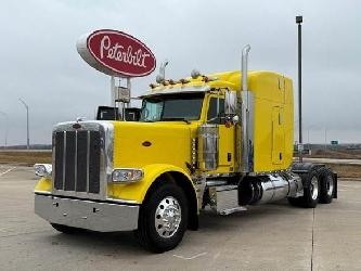 Peterbilt 389