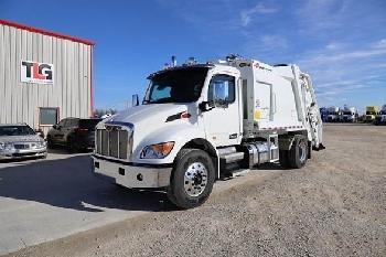 Peterbilt 536