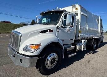 Peterbilt 548