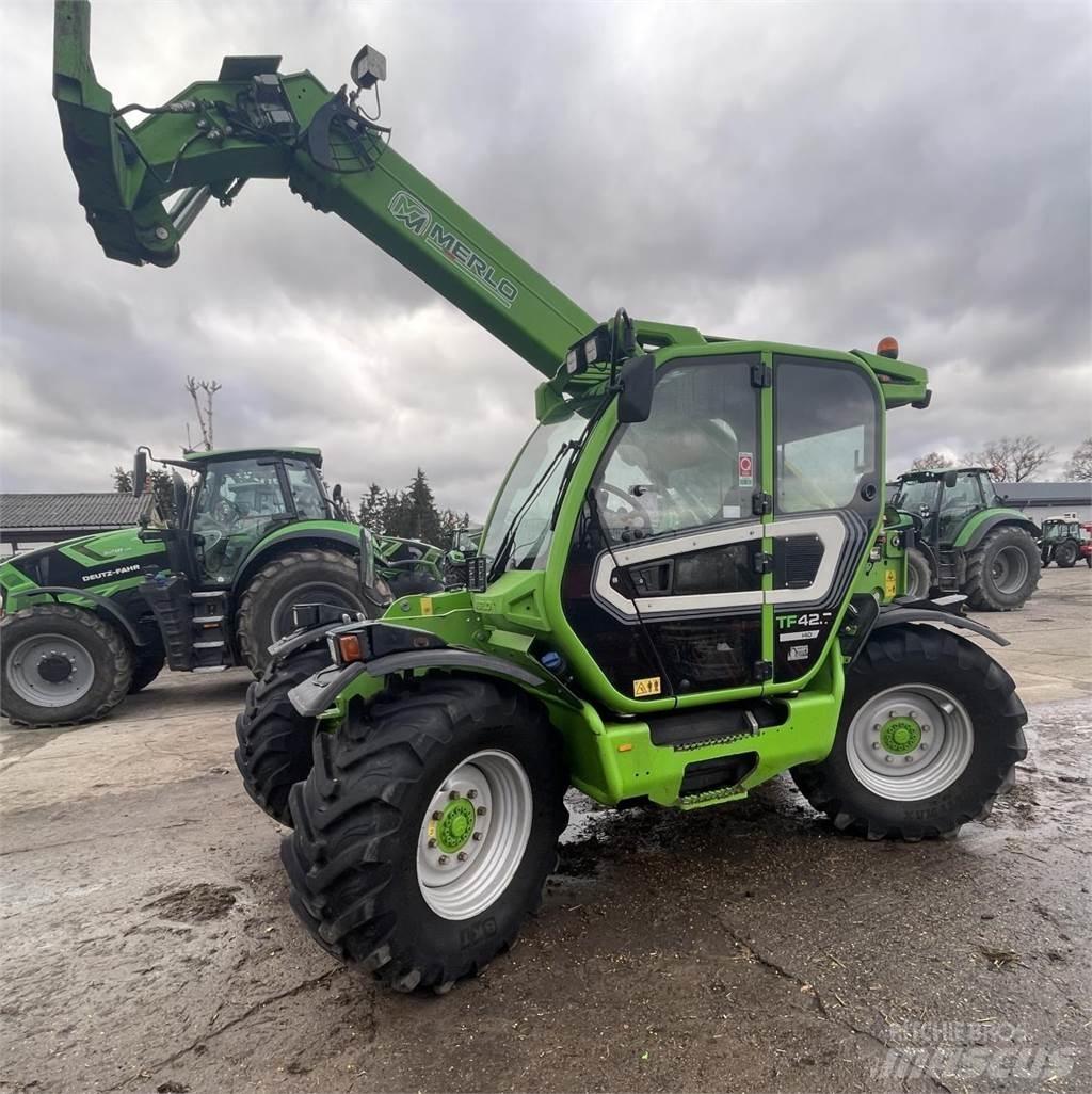 Merlo TF 42.7-140 معدات مناولة لأغراض الزراعة