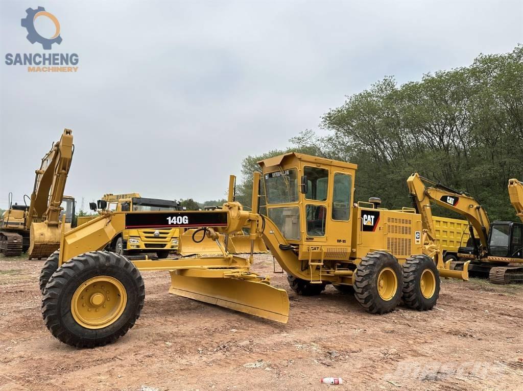 CAT 140G معدات تمهيد الطرق