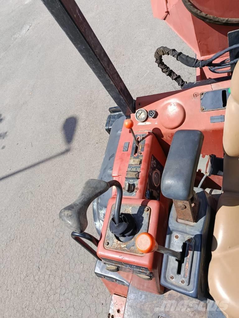 Ditch Witch RT115 ماكينات حفر خنادق