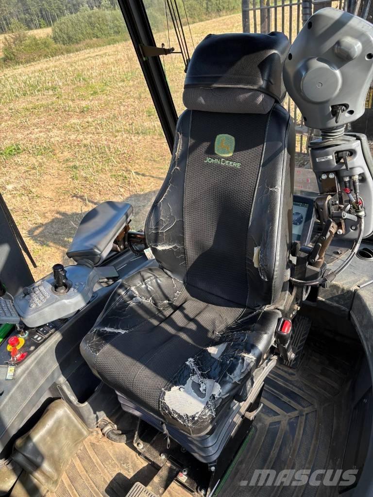 John Deere 1110G شاحنات