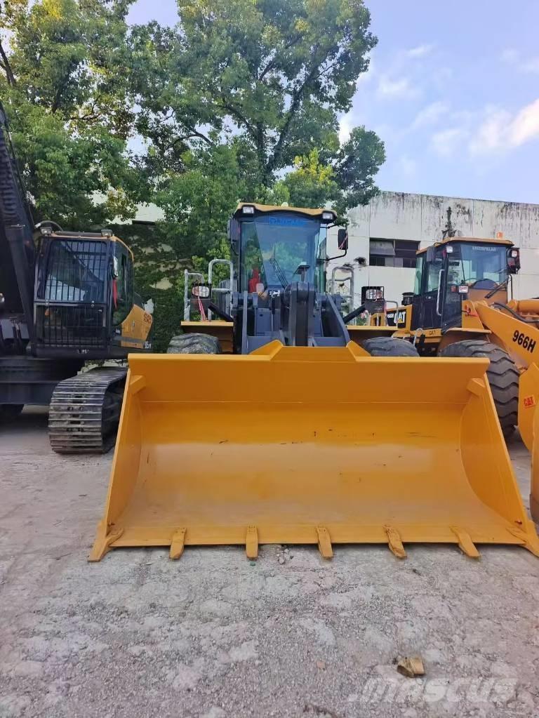 XCMG LW 500 KV لوادر بعجل