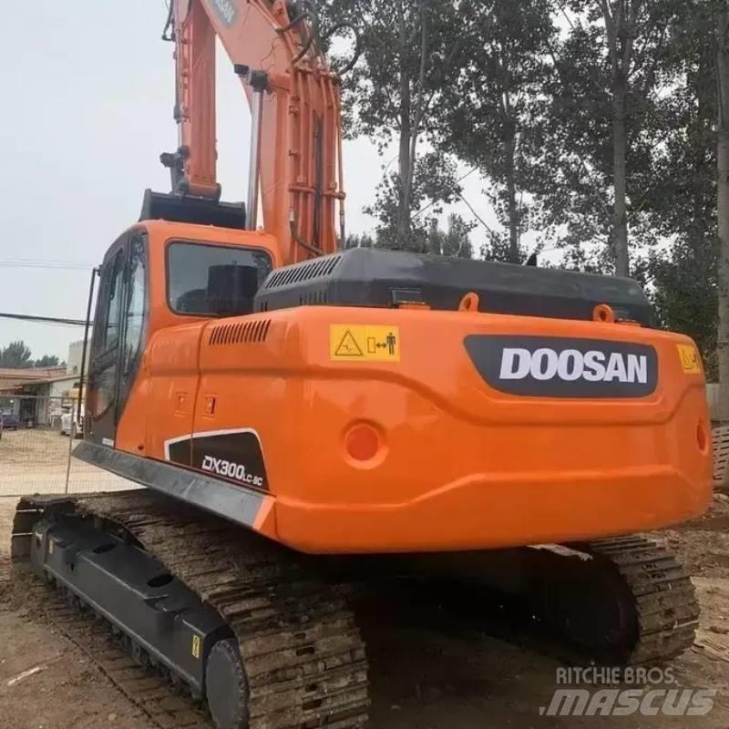 Doosan DX 300 حفارات زحافة